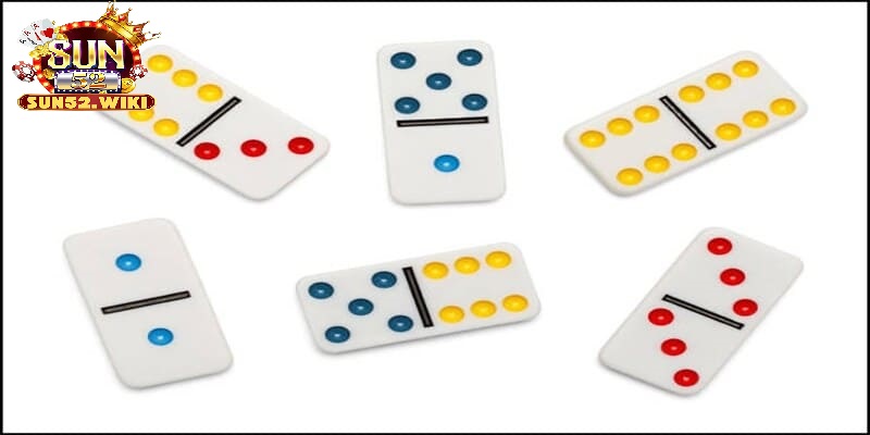 Những hành động trong Domino QQ là gì